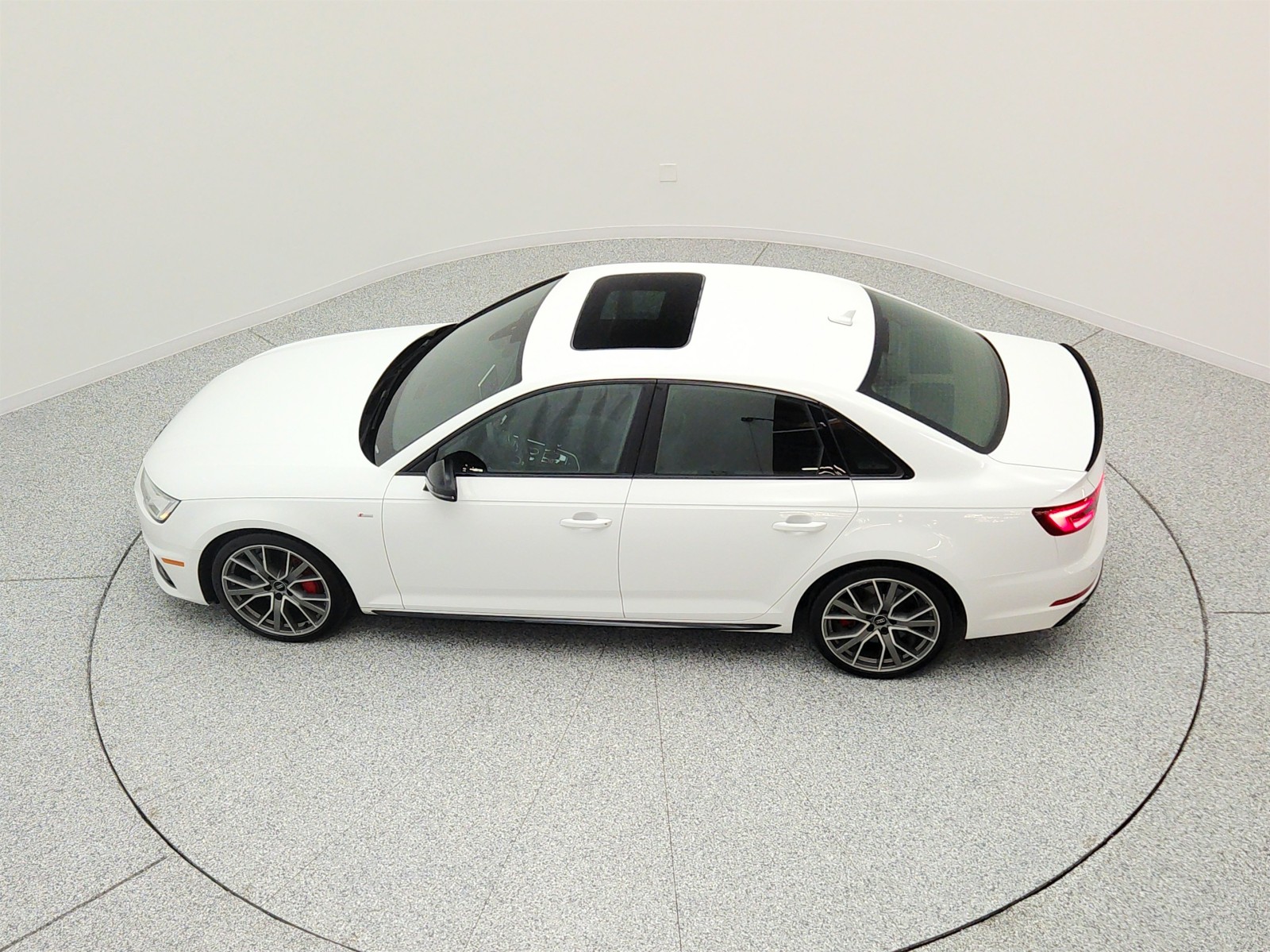 Used 2019 Ibis White Audi Premium Plus 45 TFSI quattro image 29