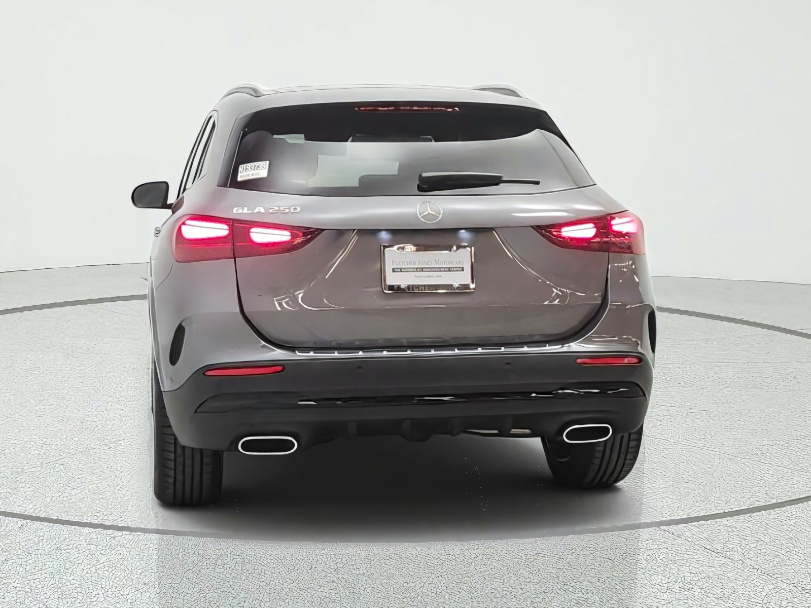 New 2026 Mountain Grey Metallic Mercedes-Benz GLA 250 SUV image 6
