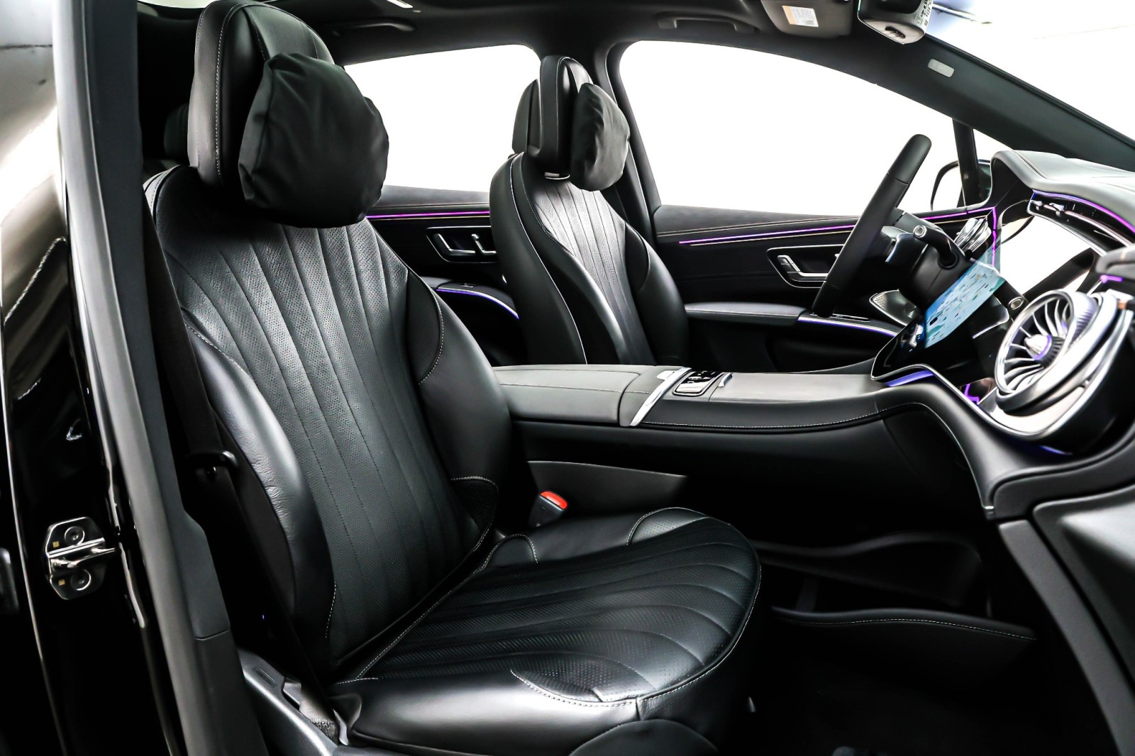 New 2026 Black Mercedes-Benz EQS 400 4MATIC® SUV image 7