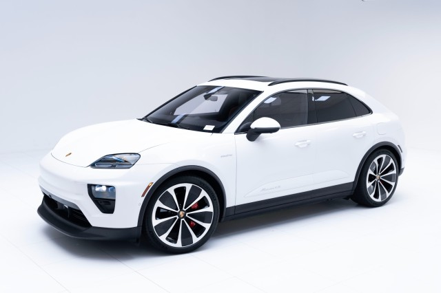 2025  Macan 4S Electric in , 