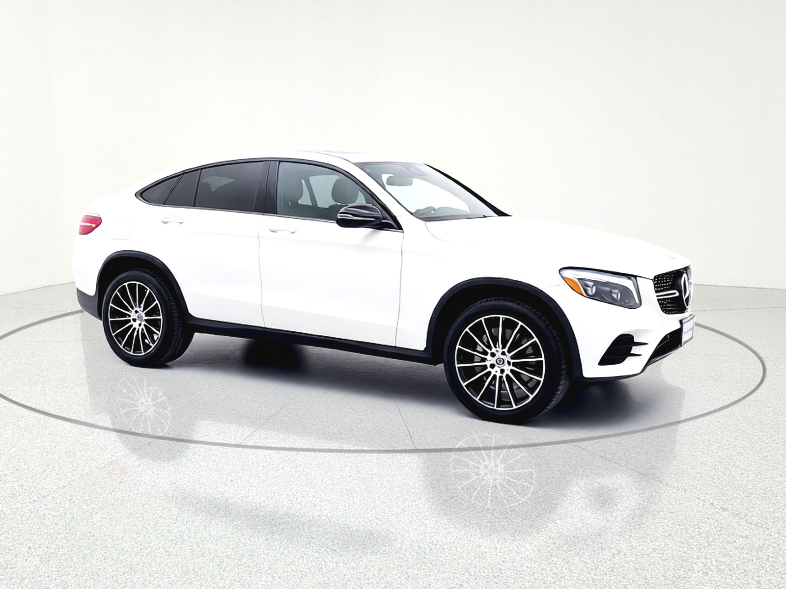 Used 2018 Polar White Mercedes-Benz GLC 300 4MATIC® Coupe image 9