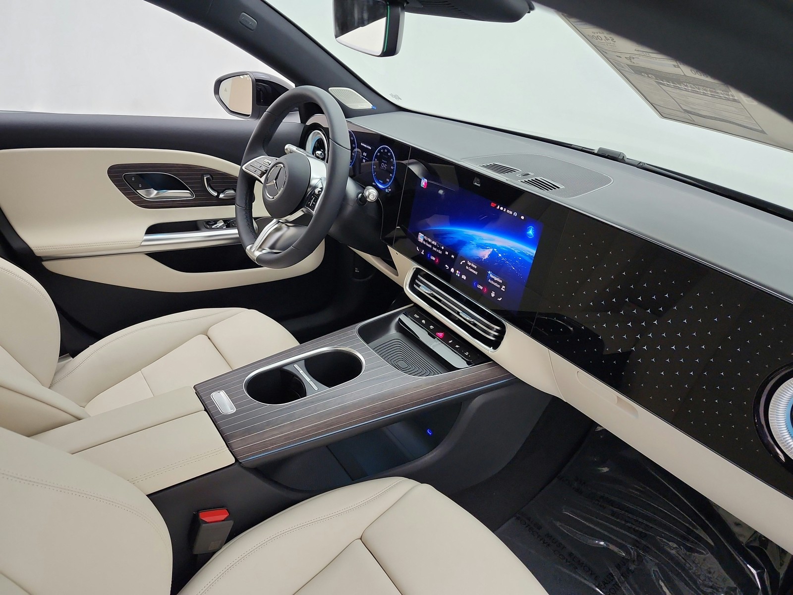 New 2027 MANUFAKTUR Alpine Grey Mercedes-Benz CLA 350 Electric 4MATIC® image 13