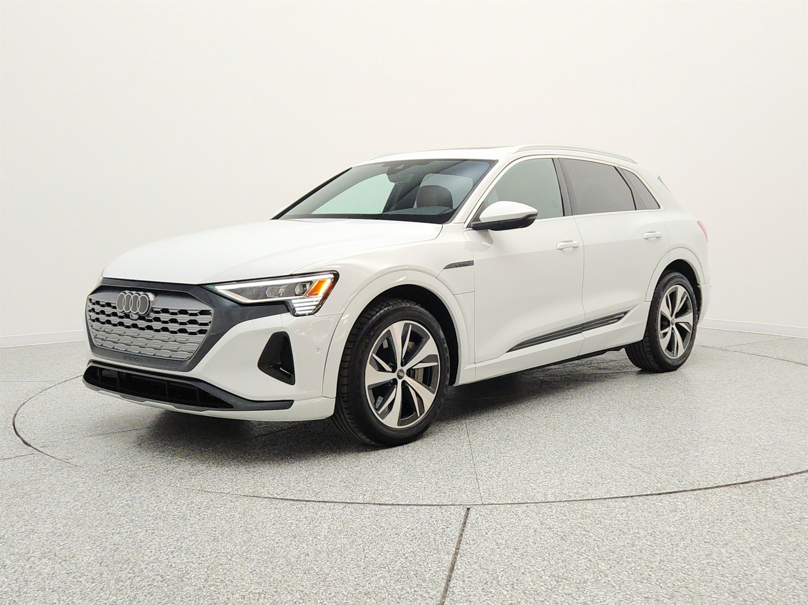 2024 Audi Q8 e-tron Premium Plus quattro