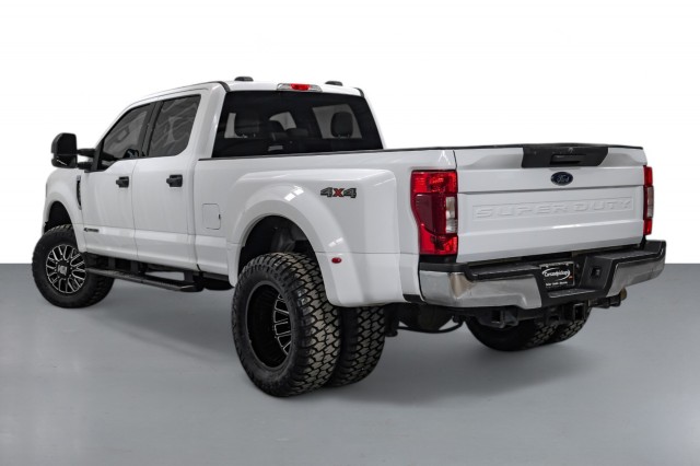 2022 Ford F-350 XLT 8