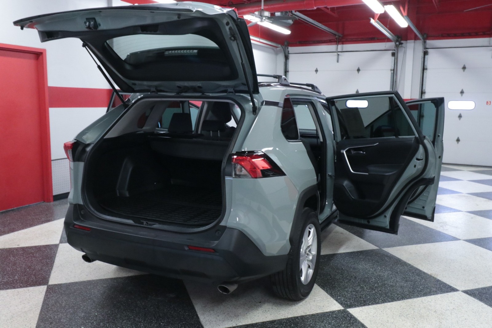 Used Car 2021 Toyota Rav4  Xle For Sale Under $30,000 In Austin, Texas