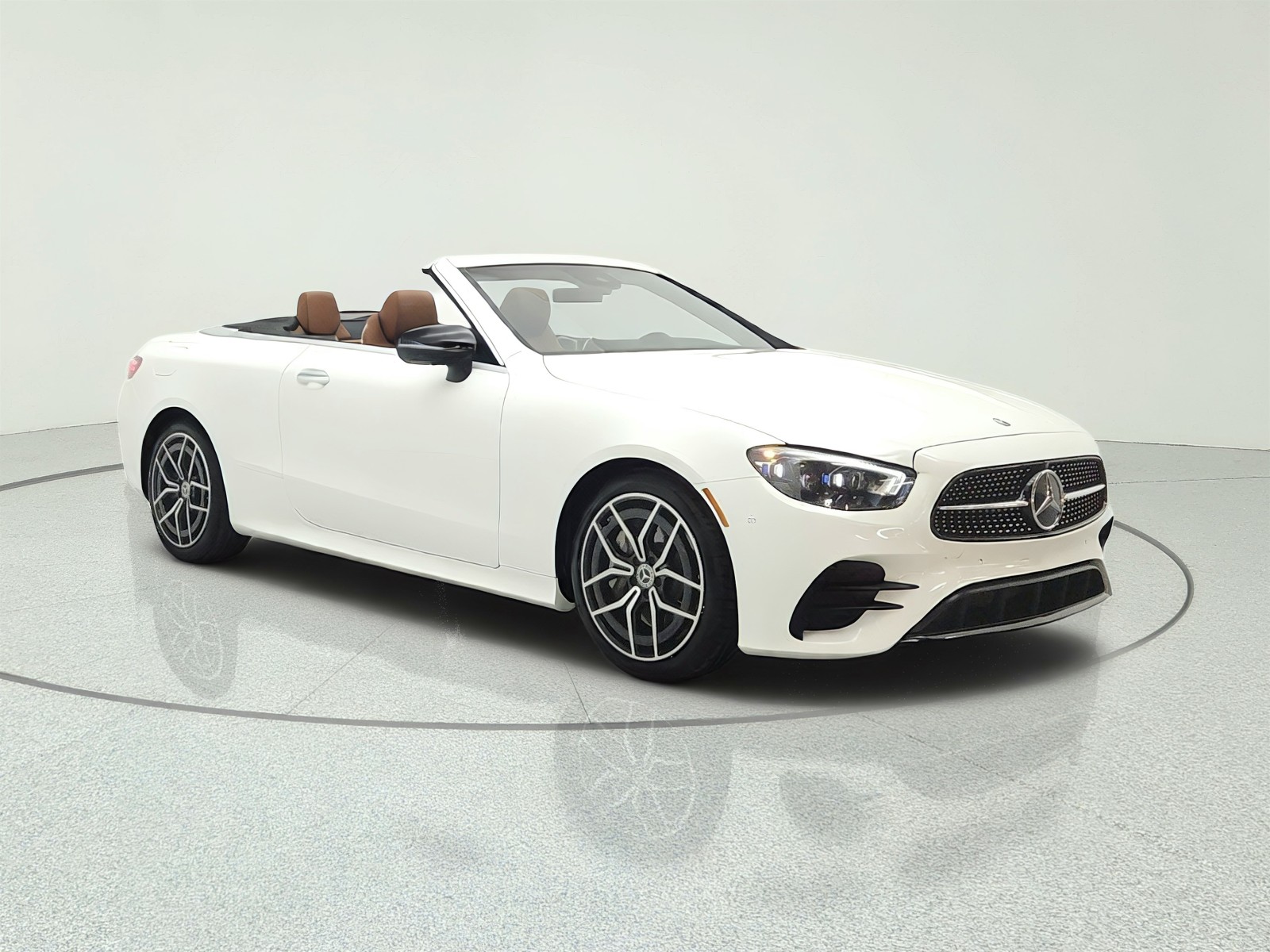 Certified Used 2023 Polar White Mercedes-Benz E 450 RWD Cabriolet image 3