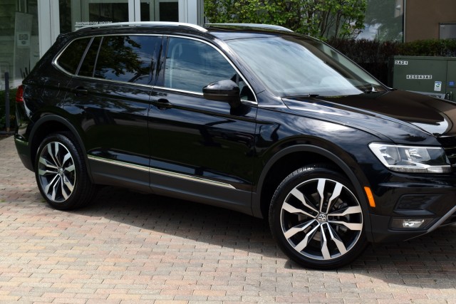 2020 Volkswagen Tiguan One Owner Heated Front Seats Side Steps Rear Camera Blind Spot MSRP $35,785 4