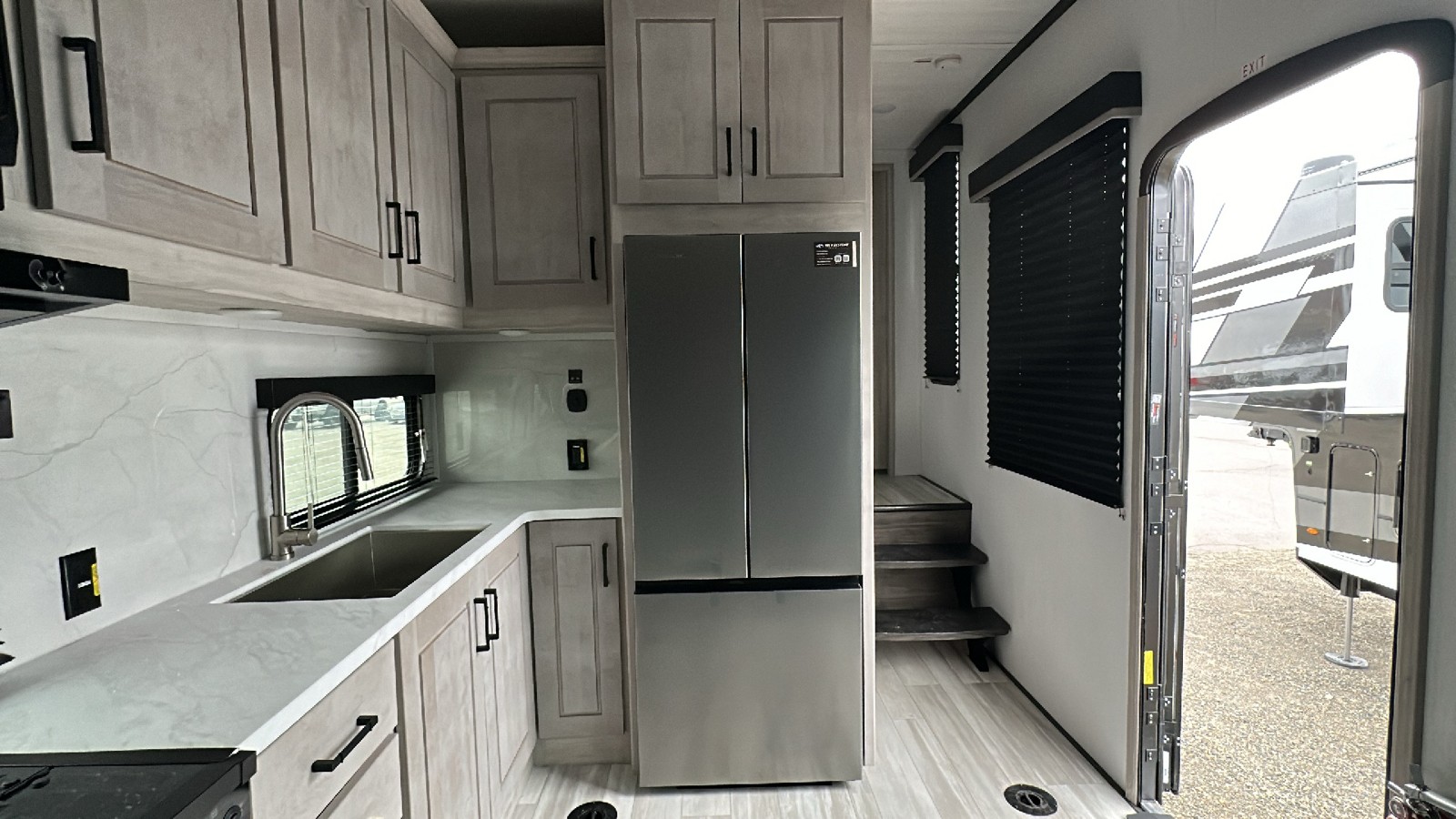 2024 Keystone Impact 3120 - Fifth Wheel  24