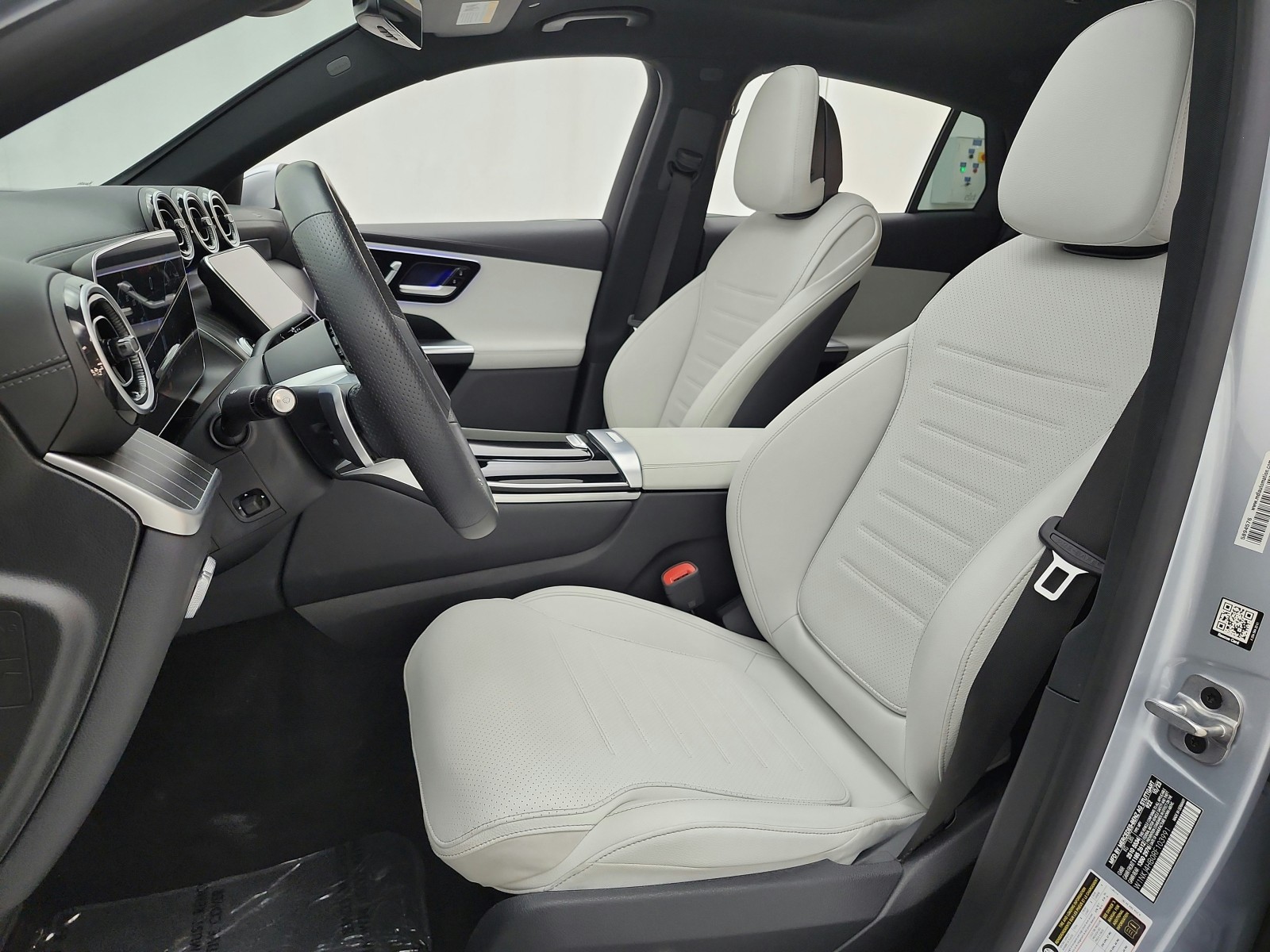 Used 2024 Cirrus Silver Metallic Mercedes-Benz GLC 300 4MATIC® Coupe image 13