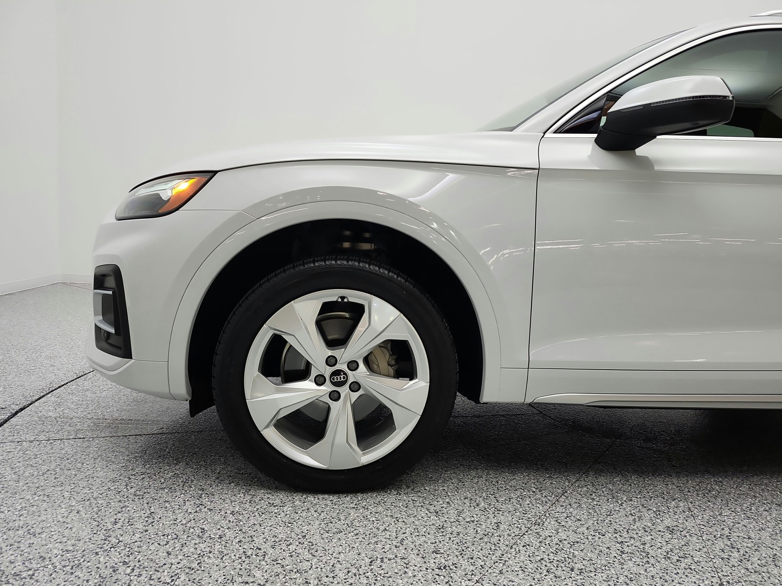 Used 2021 Glacier White Metallic Audi Premium Plus 45 TFSI quattro image 19