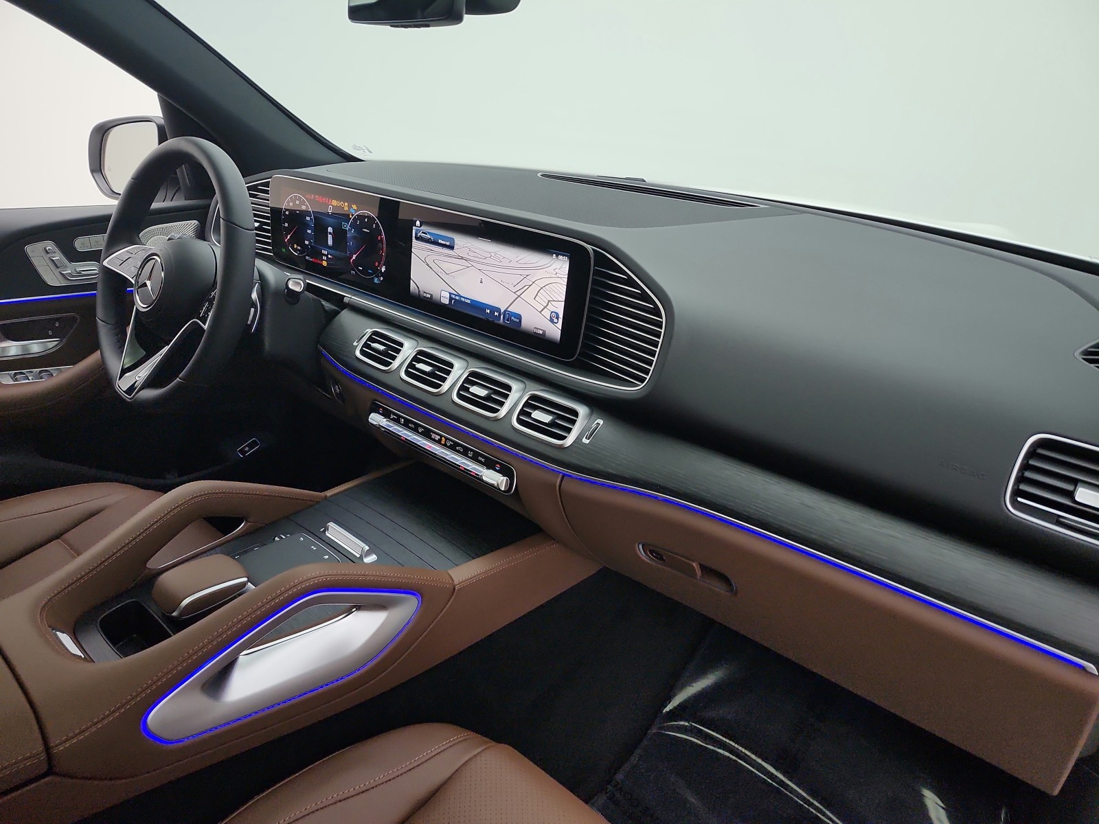 New 2026 Polar White Mercedes-Benz GLE 450 4MATIC® SUV image 16