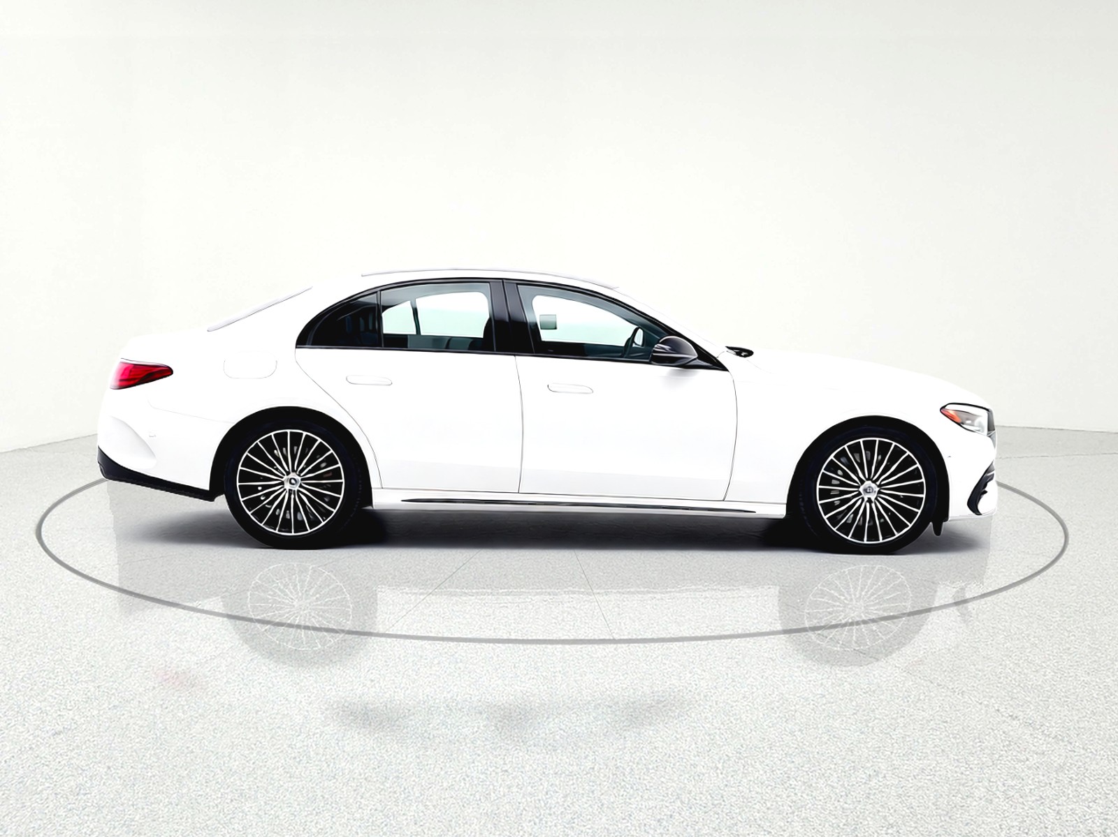 New 2026 Polar White Mercedes-Benz E 450 image 13