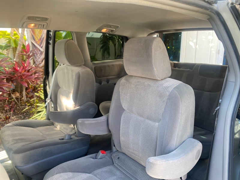 2010 Toyota Sienna LE LOW MILES 41,871 1 OWNER 7 PASSENGER in , 