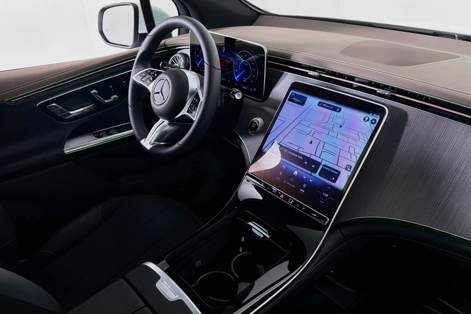 New 2027 Polar White Mercedes-Benz EQE 320 4MATIC® SUV image 14