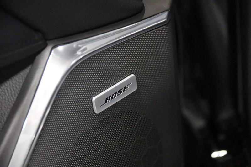 2016 Cadillac Escalade ESV Luxury Collection 4WD 4dr Suv in , 