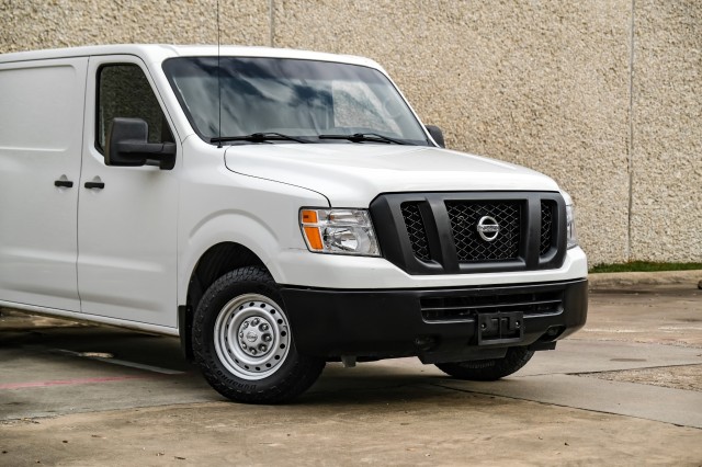 2021 Nissan NV Cargo S 10