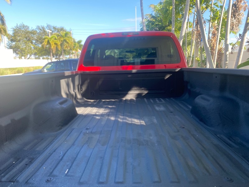 2008 Ford Super Duty F-350 DRW XL LOW MILES 43,076 4WD in ,