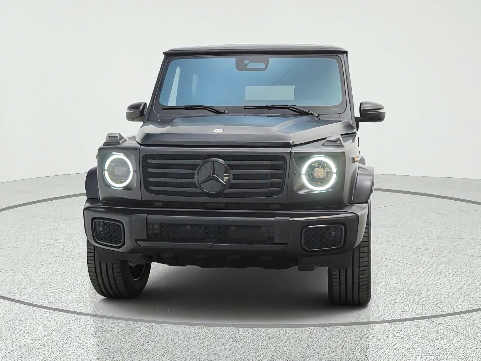 New 2027 MANUFAKTUR Night Black magno Mercedes-Benz G 580e SUV image 2