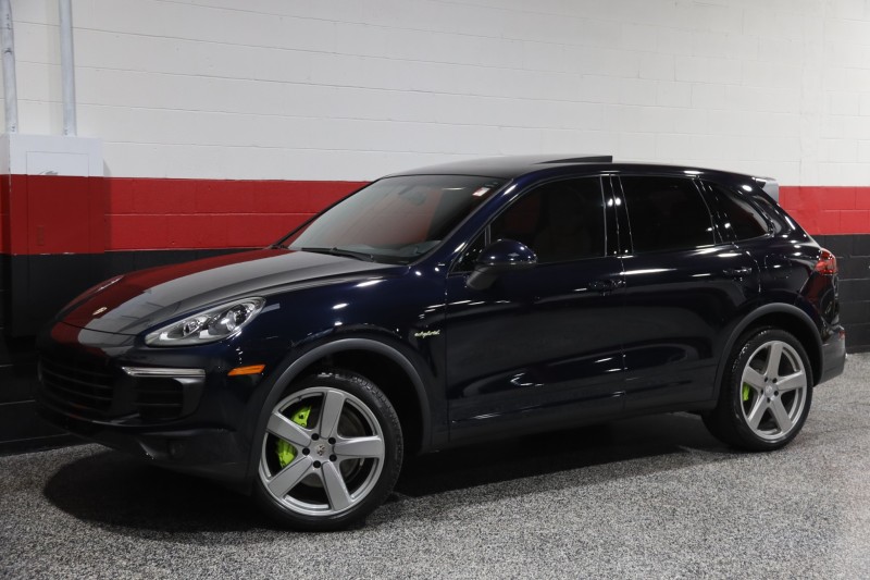 2016 Porsche Cayenne S E-Hybrid 4dr Suv in ,