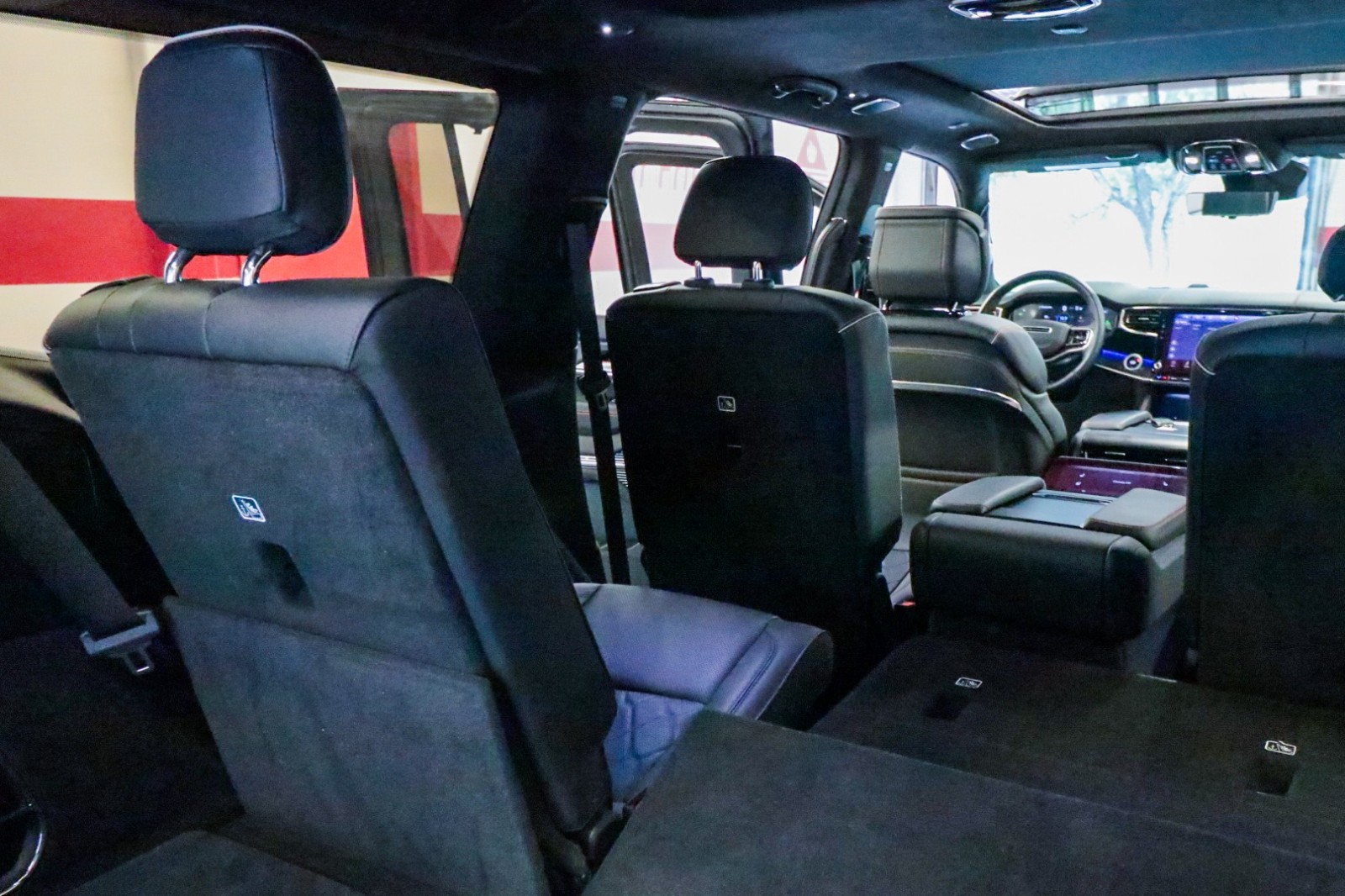 Used Car 2024 Jeep Grand Wagoneer  Series Iii Obsidian For Sale Under $80,000 In Austin, Texas