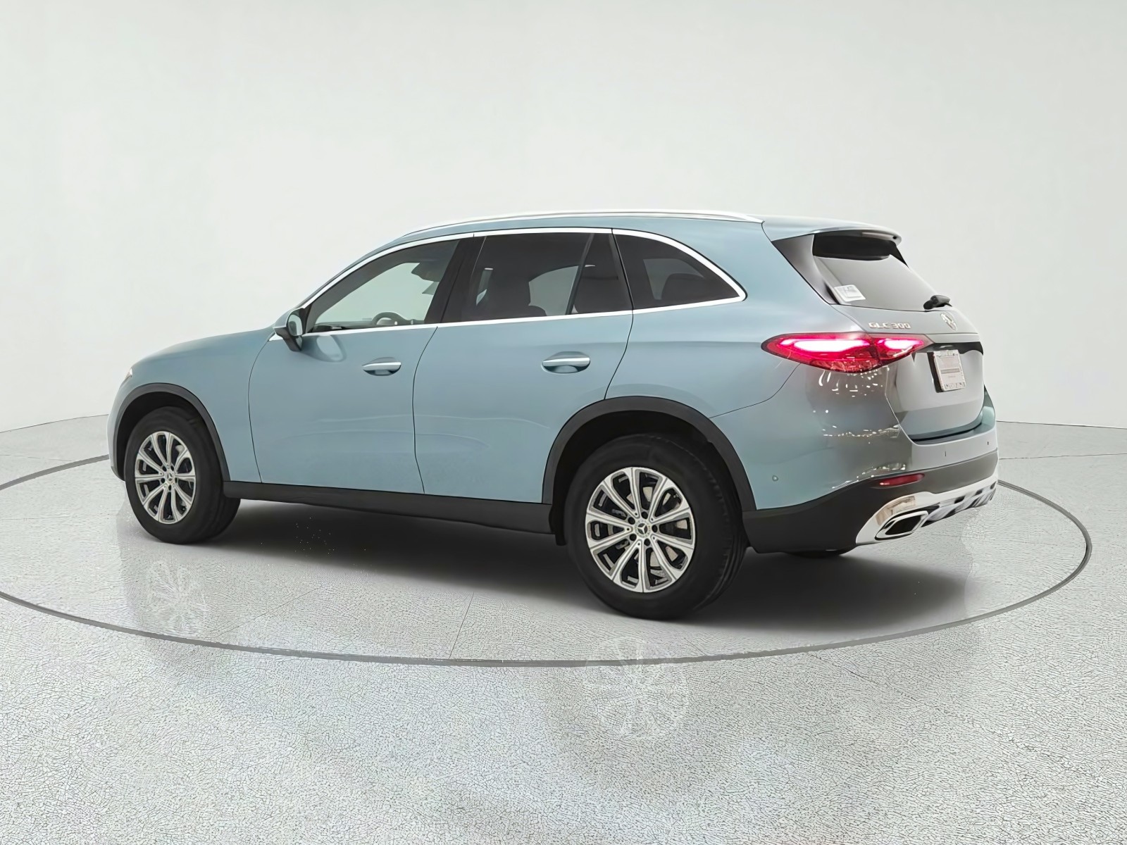 New 2027 Verde Silver Metallic Mercedes-Benz GLC 300 4MATIC® SUV image 7