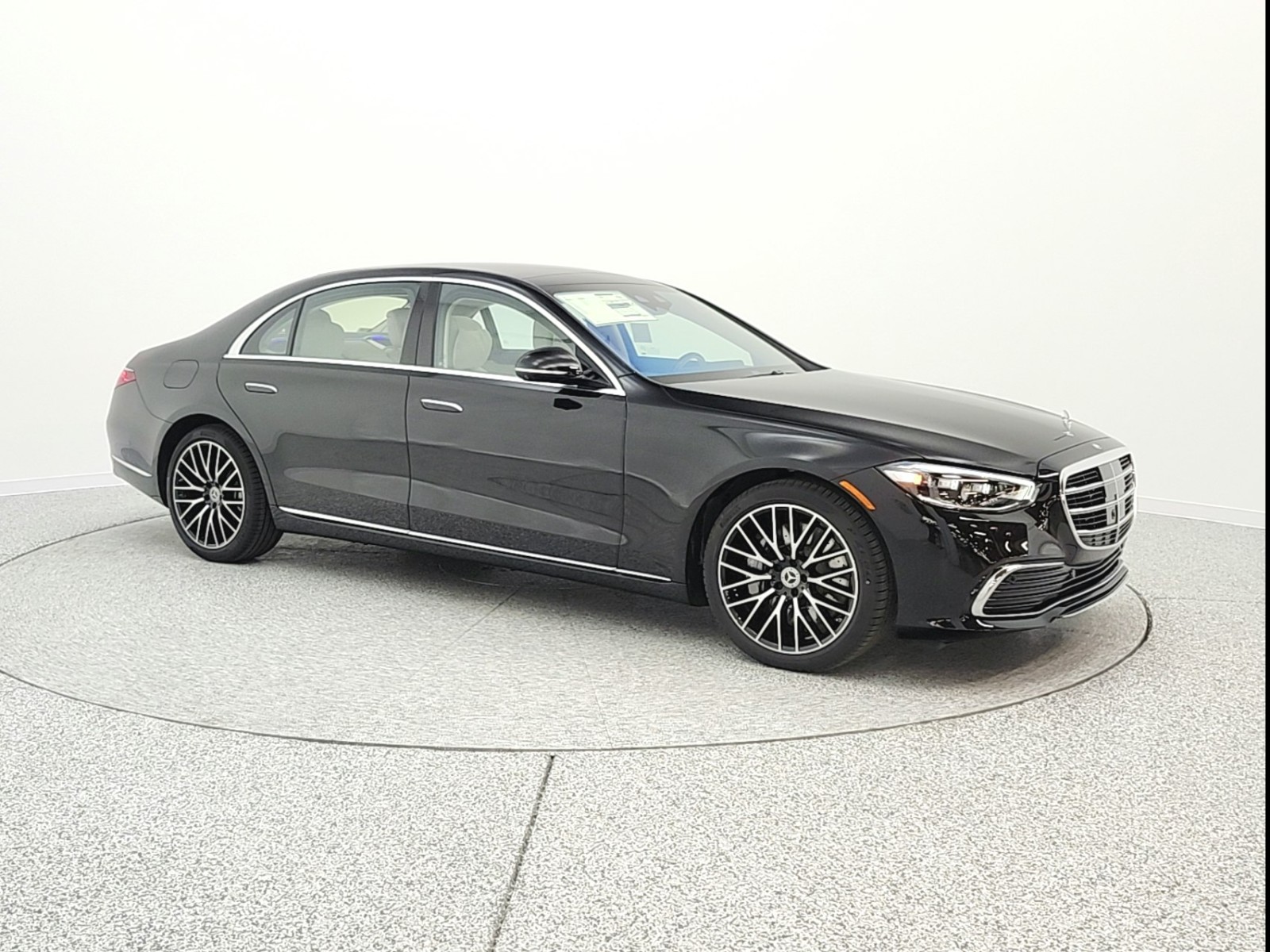 New 2026 Obsidian Black Metallic Mercedes-Benz S 500 image 3
