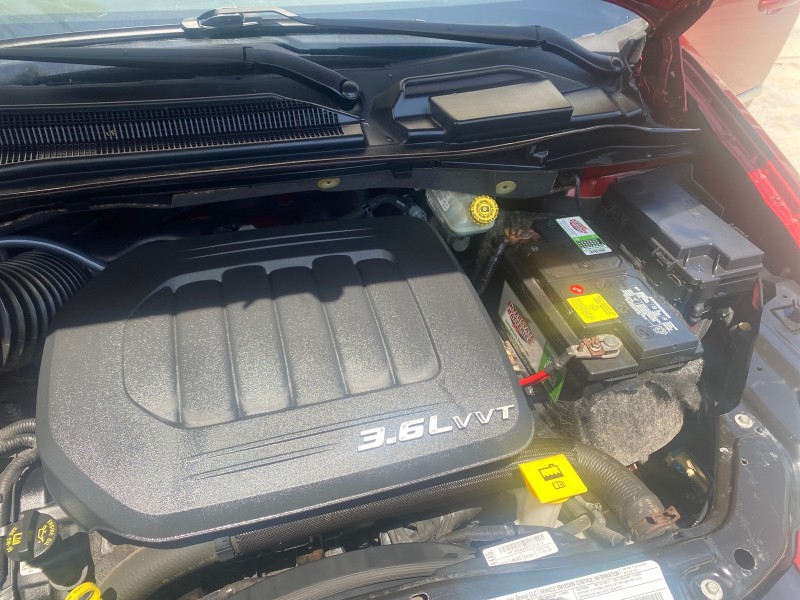 2012 Chrysler Town & Country 1 OWNER LOW MILES 58.411 in , 