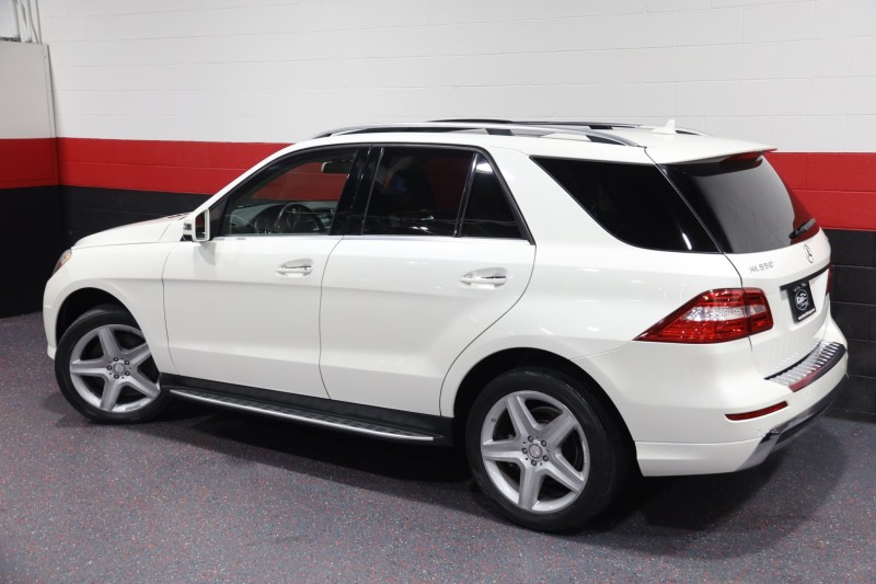 2014 Mercedes-Benz ML550 AMG Sport 4-Matic 4dr Suv in , 