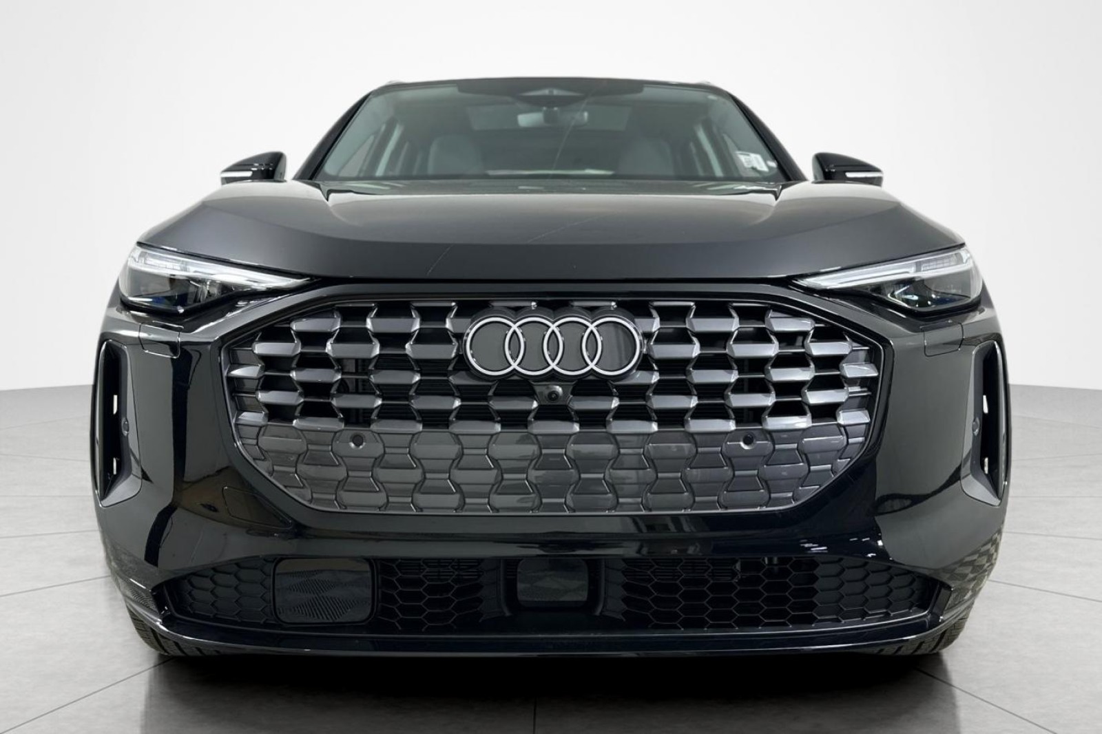 New 2025 Mythos Black Metallic Audi Premium Plus 2.0 TFSI quattro image 8