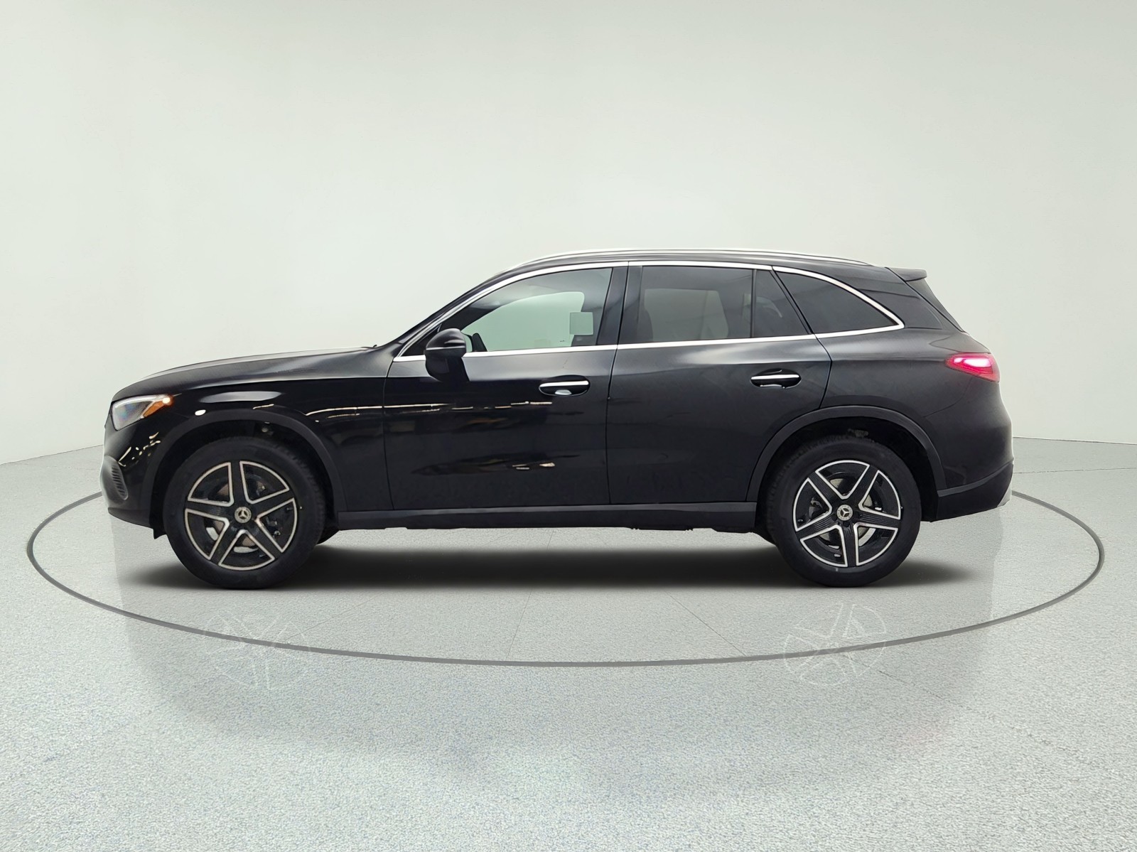 New 2026 Black Mercedes-Benz GLC 300 4MATIC® SUV image 8