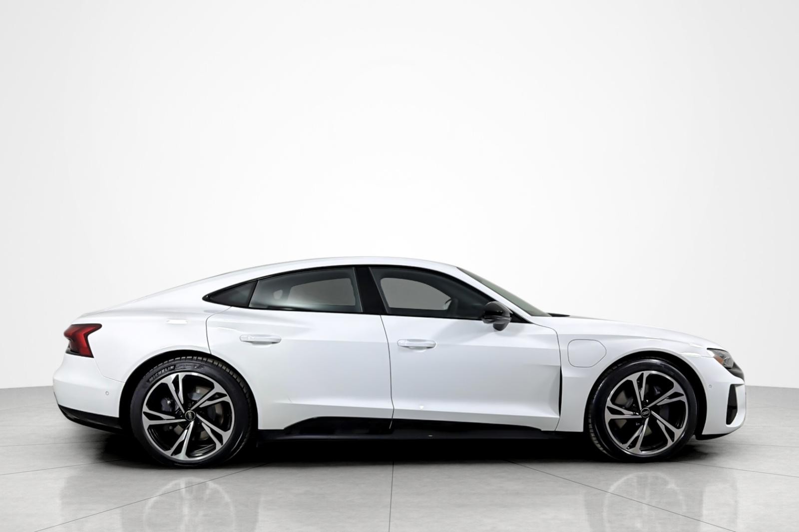 Used 2024 Ibis White Audi Prestige quattro image 6