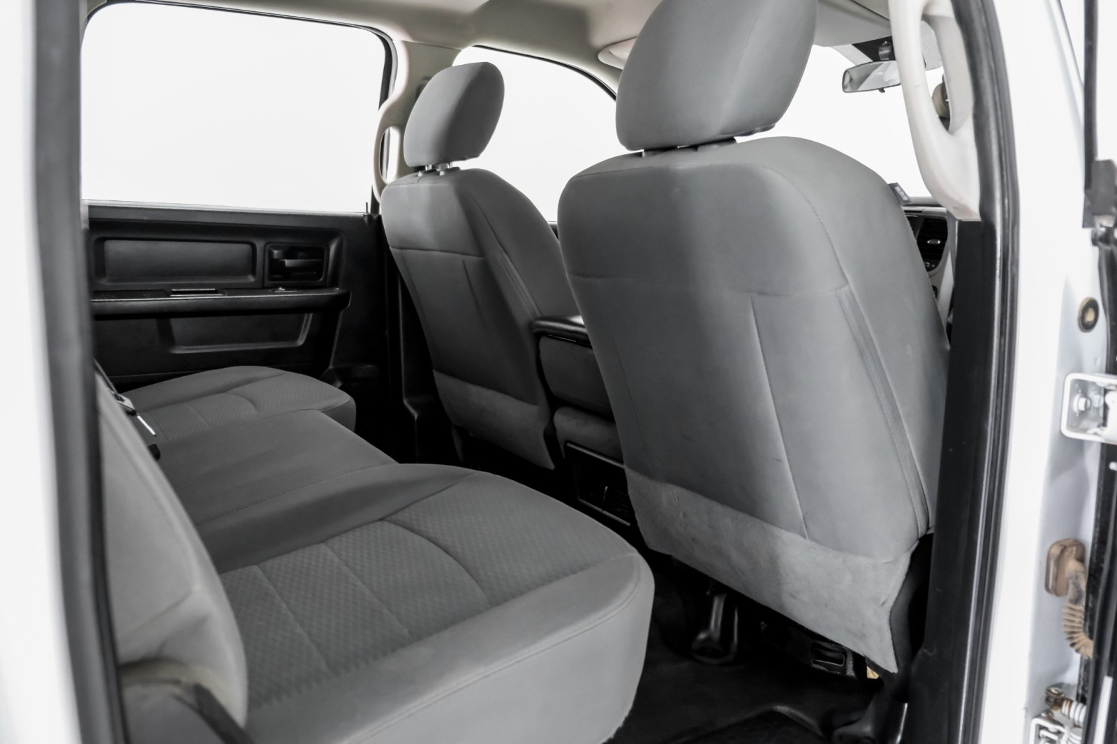 2015 Ram 1500 TRADESMAN CREW CAB 4WD AUTOMATIC CRUISE CONTROL TO 39