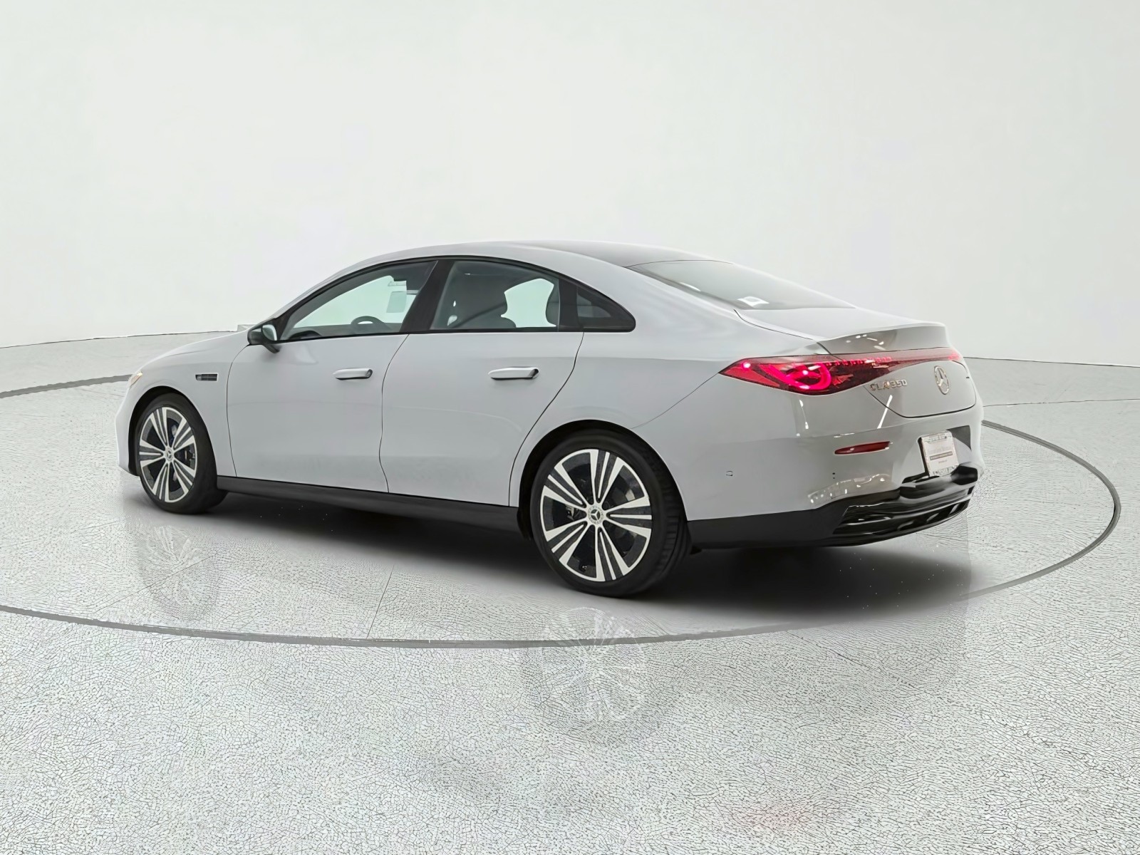 New 2027 MANUFAKTUR Alpine Grey Mercedes-Benz CLA 350 Electric 4MATIC® image 7