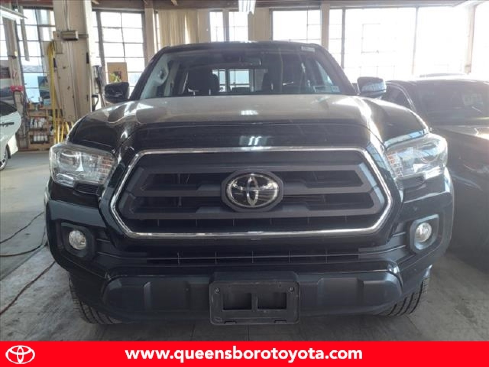 Used 2020 Toyota Tacoma SR5 with VIN 3TMCZ5AN1LM323730 for sale in Woodside, NY