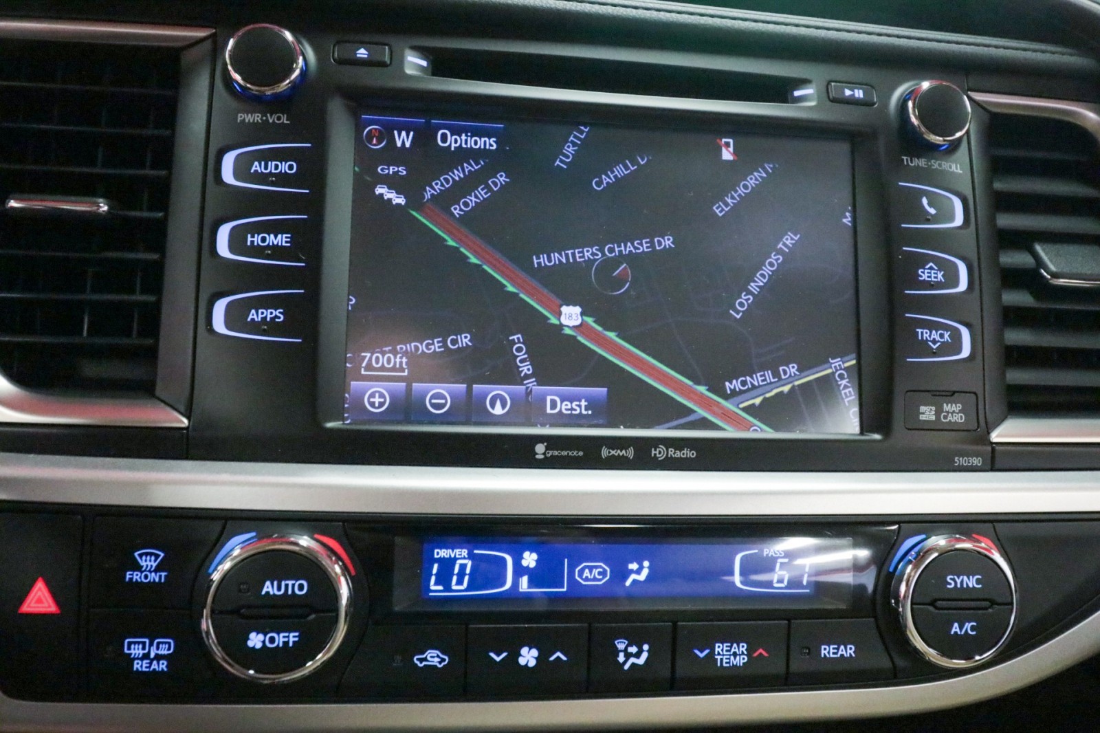 Used Car 2019 Toyota Highlander  Xle For Sale Under $30,000 In Austin, Texas