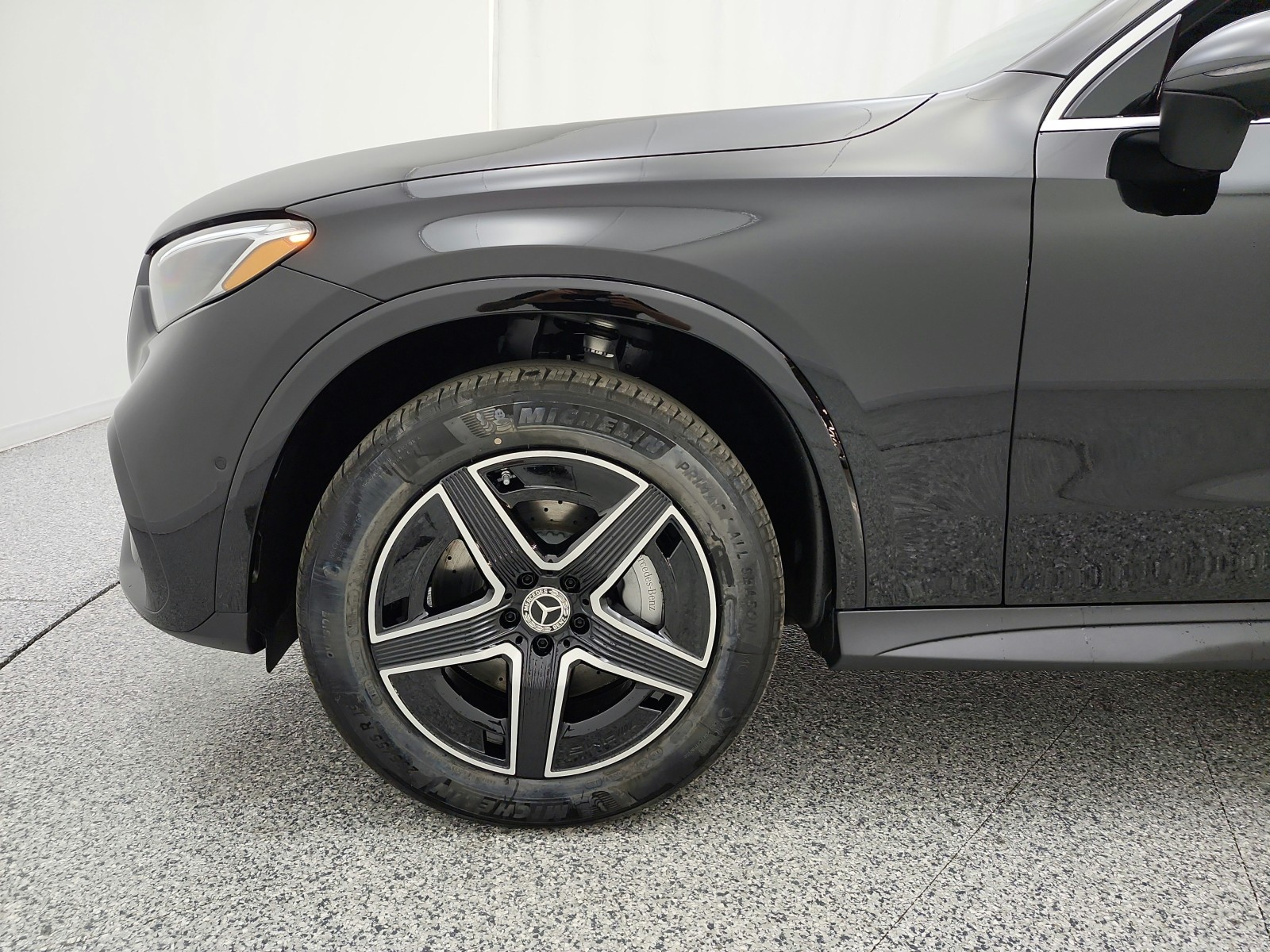 New 2027 Black Mercedes-Benz GLC 300 SUV image 13