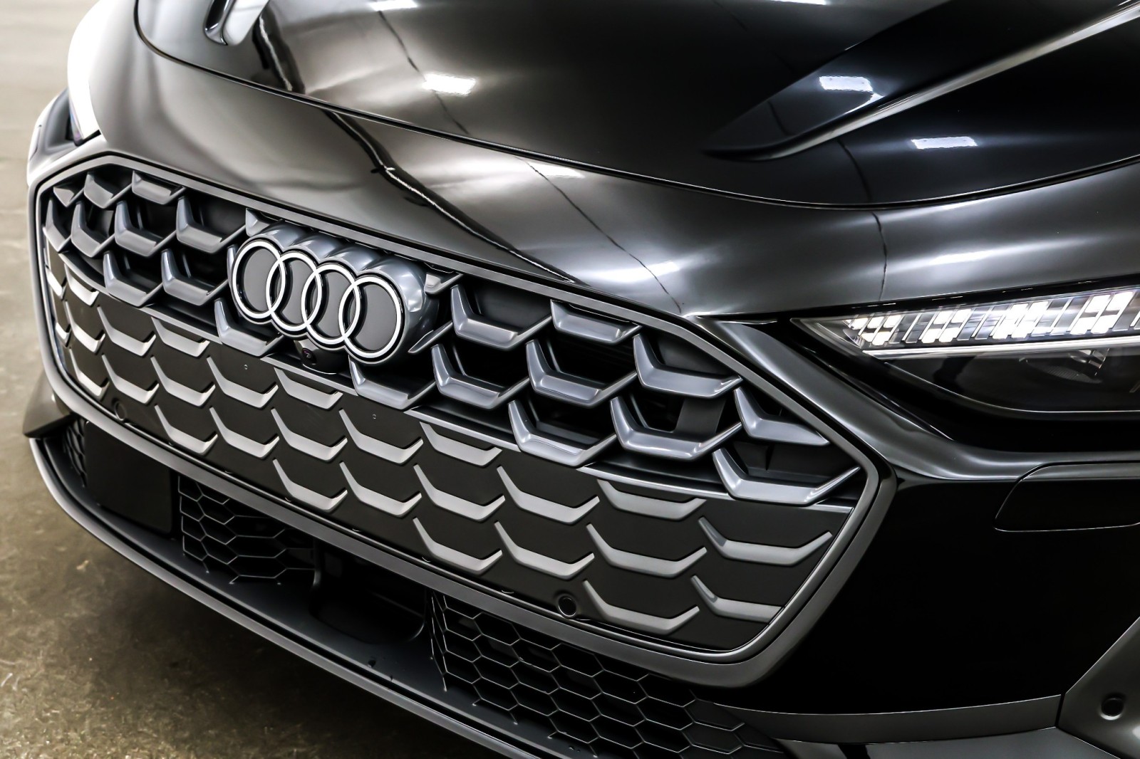 New 2025 Mythos Black Metallic Audi Premium Plus 2.0 TFSI quattro image 13