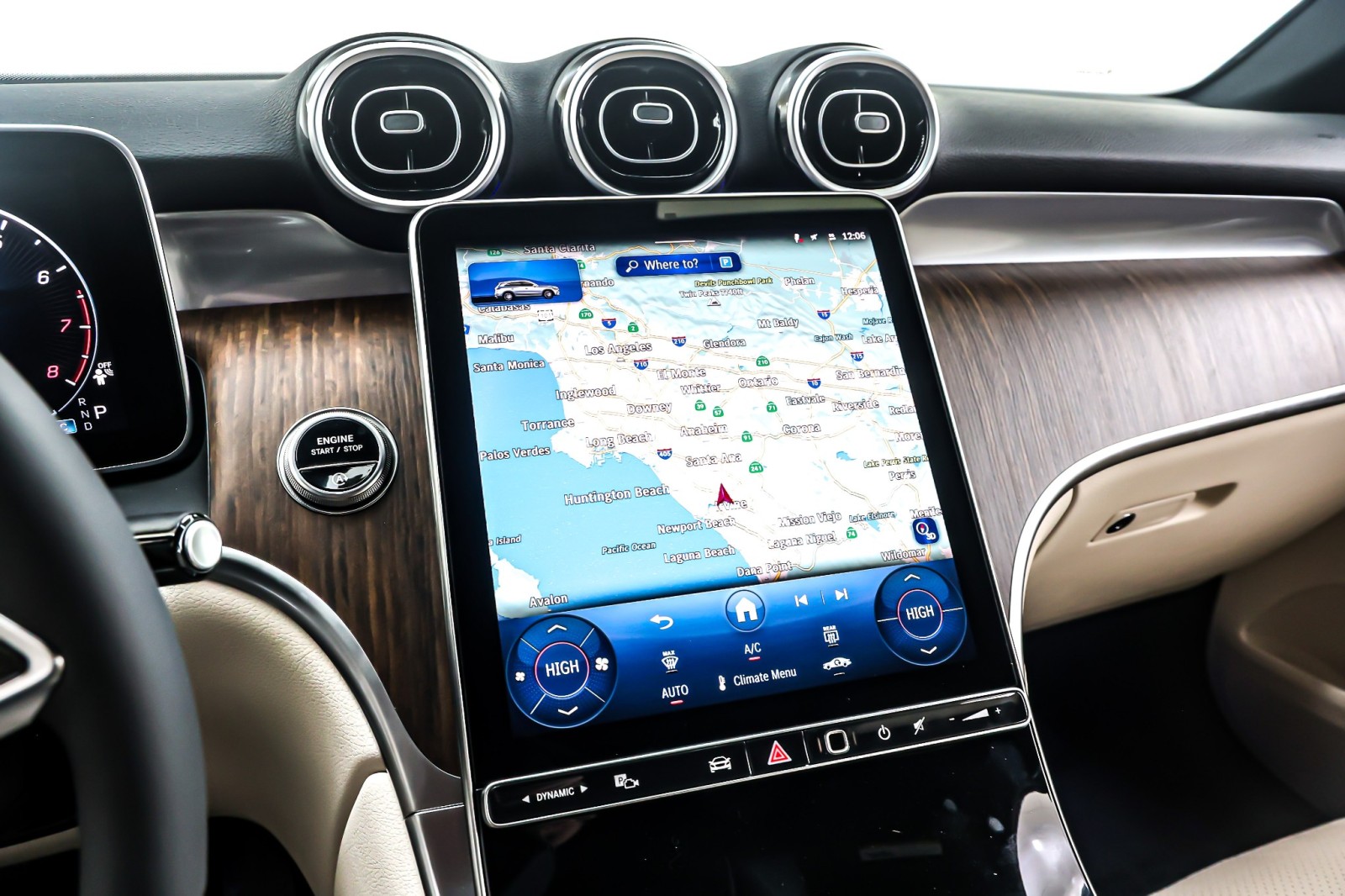 New 2026 Polar White Mercedes-Benz GLC 300 image 6