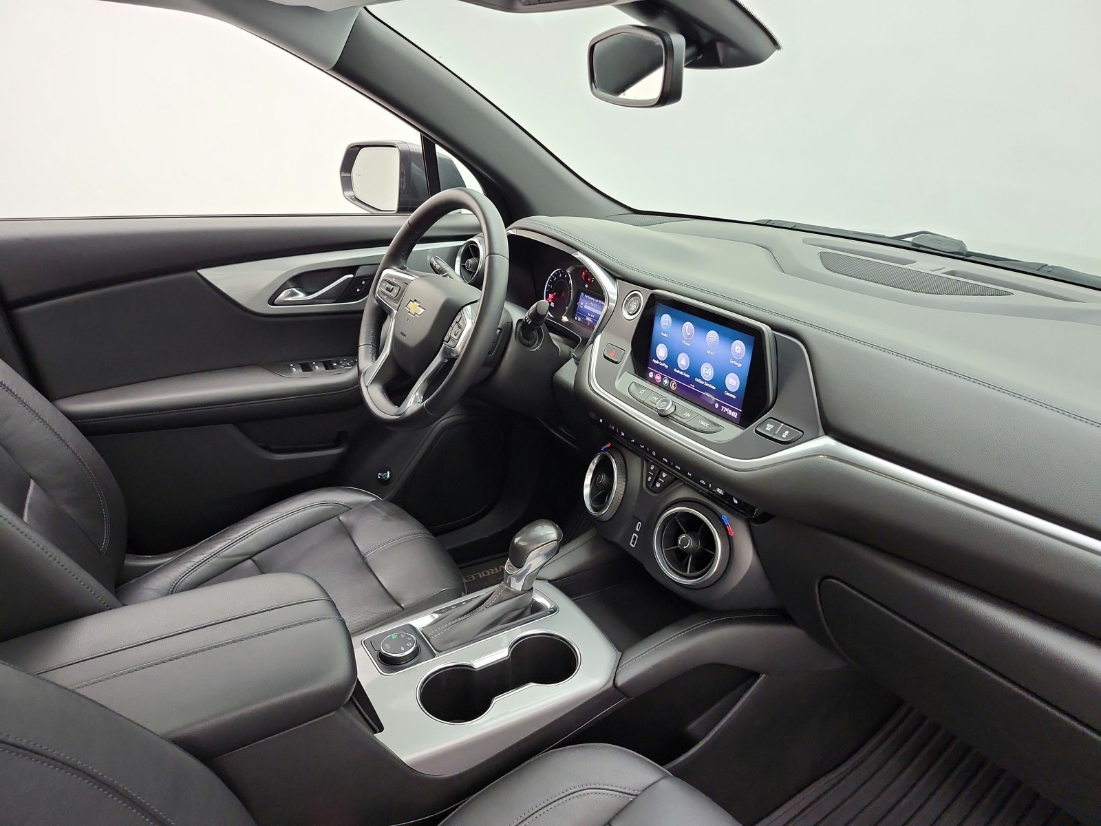 Used 2019 Nightfall Gray Metallic Chevrolet AWD 4dr w/3LT image 18