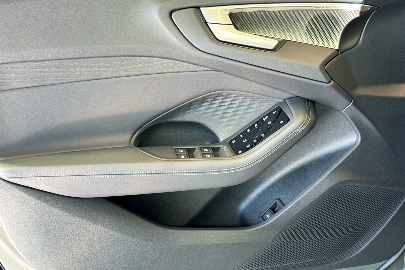 New 2025 Chronos Gray Metallic Audi Premium Plus 2.0 TFSI quattro image 16