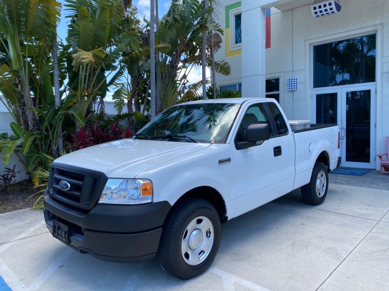 2005 Ford F-150 PU STX LOW MILES 18,931 in , 