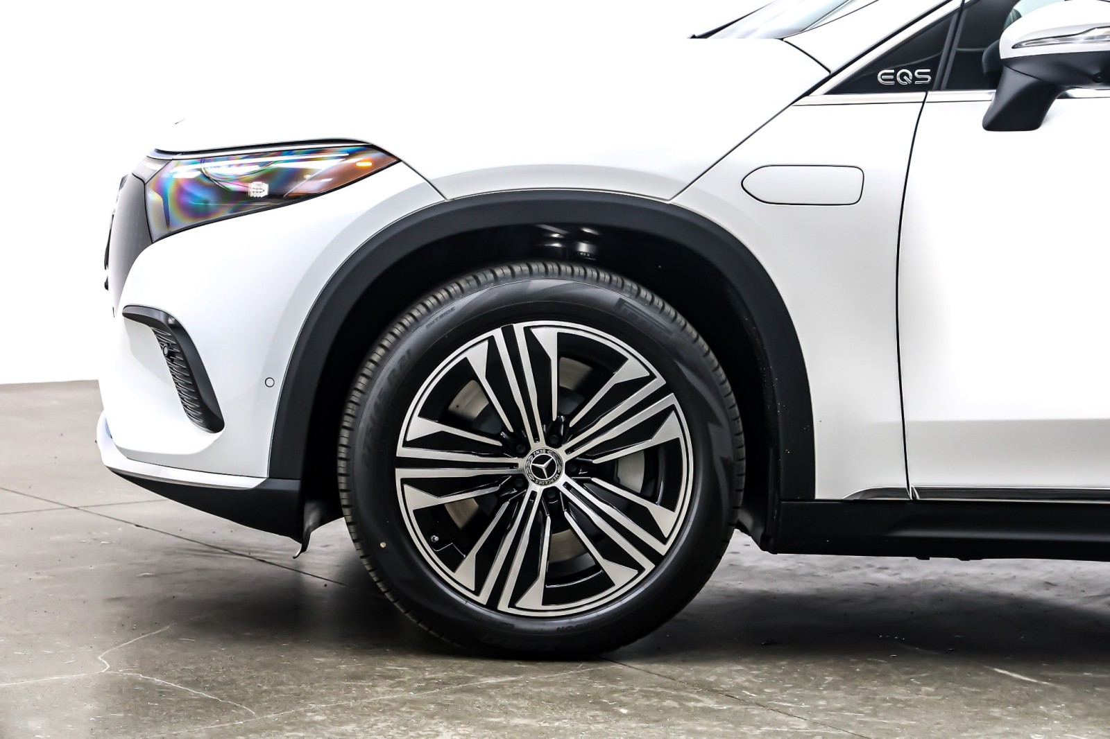 New 2026 Polar White Mercedes-Benz EQS 400 image 10