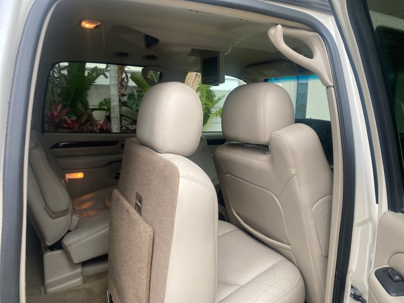 2003 Cadillac Escalade ESV SUV PEARL WHITE 4WD/AWD in , 