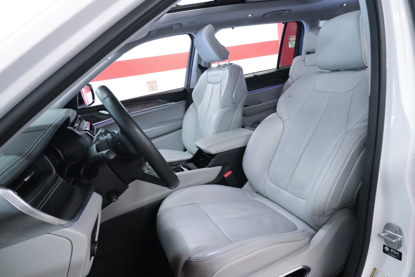 Used Car 2021 Jeep Grand Cherokee L  Overland For Sale Under $30,000 In Austin, Texas