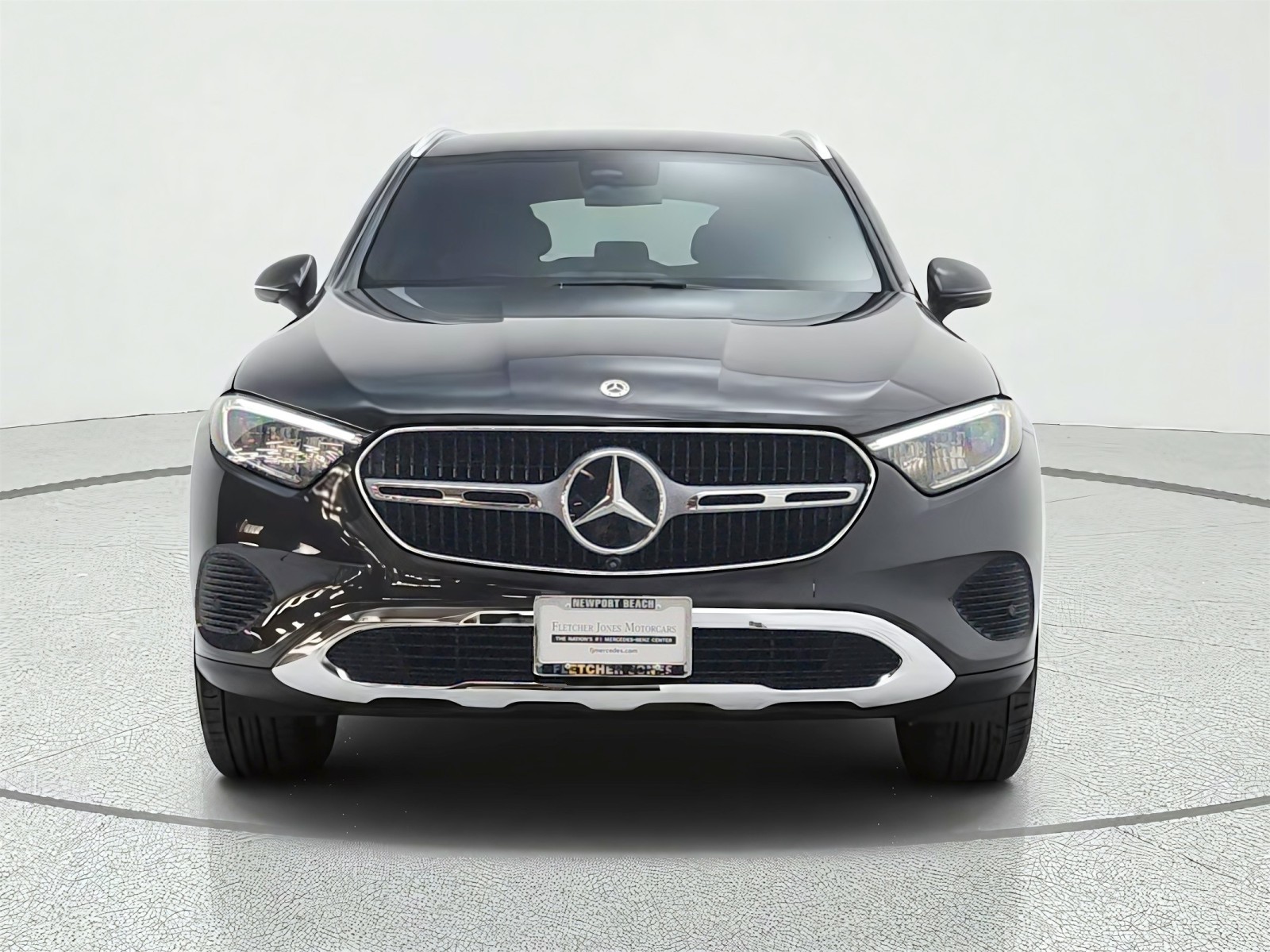 Certified Used 2026 Graphite Grey Metallic Mercedes-Benz GLC 300 SUV image 2