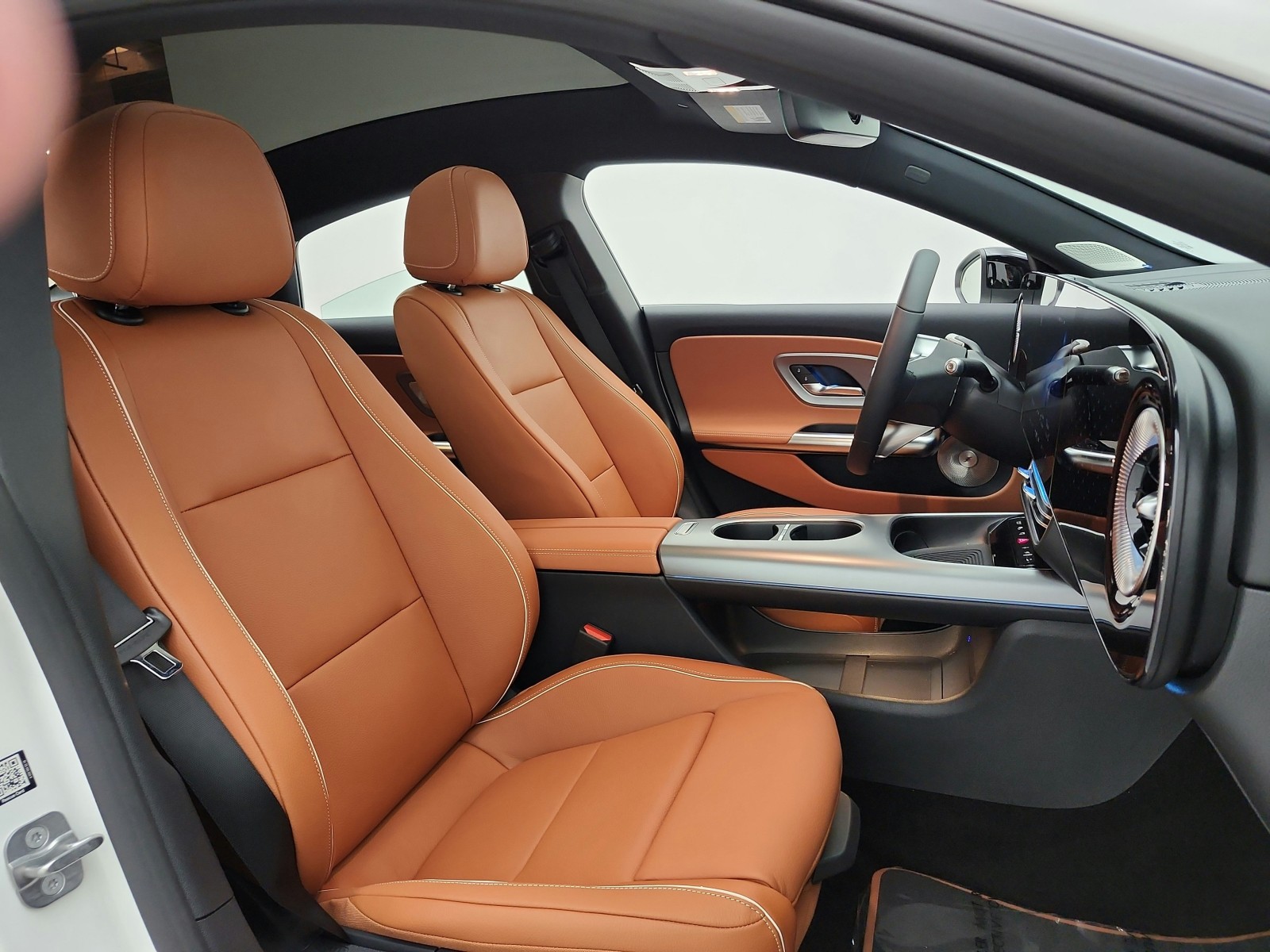 New 2027 Polar White Mercedes-Benz CLA 220 Hybrid FWD image 15