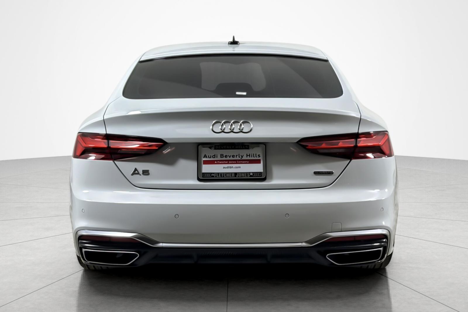 Used 2023 Glacier White Metallic Audi S line Premium 45 TFSI quattro image 4