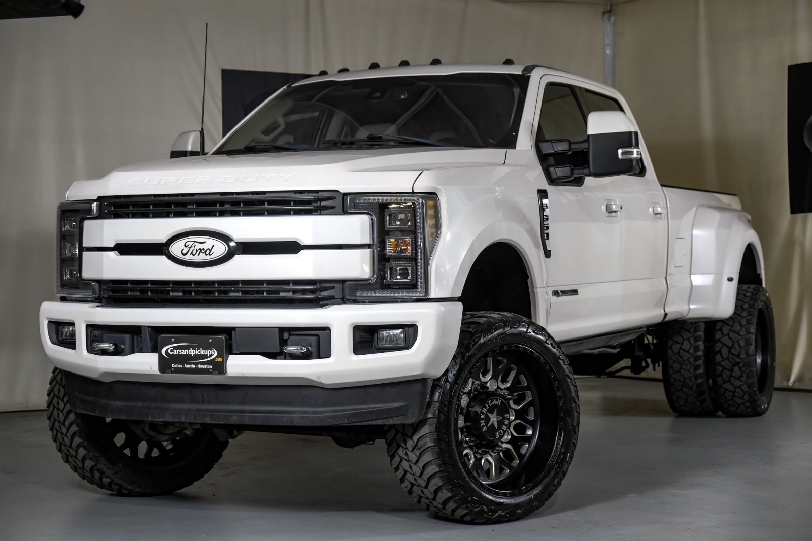 2017 Ford F-350 Lariat 4