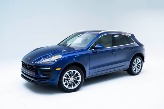 2025  Macan  in , 