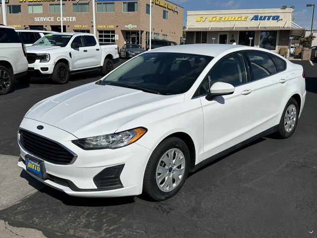 Oxford White 2020 Ford Fusion Sedan Front-Wheel Drive Automatic